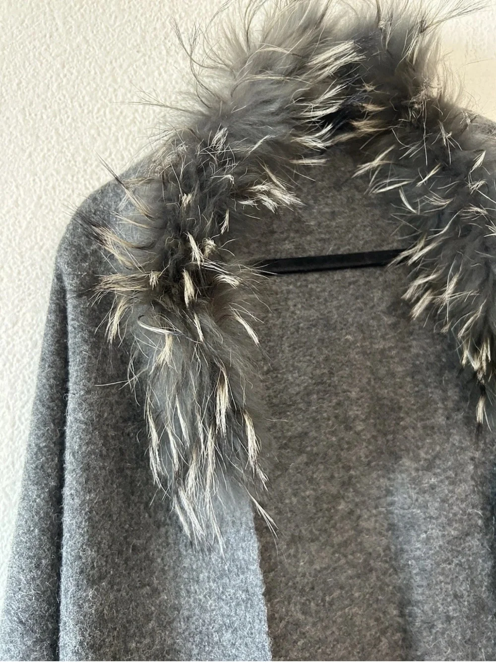Vintage Gray Wool Ruana Shawl Cape Fox Fur Trim Collar Fringe Wrap OS Luxury